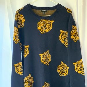 Forever 21 tiger face sweat shirt